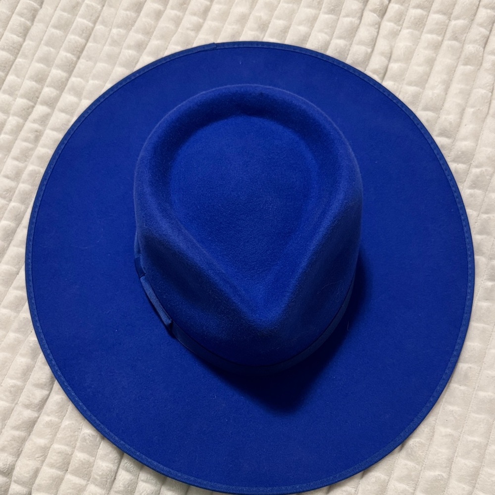 Lack of color royal Blue  Hat
